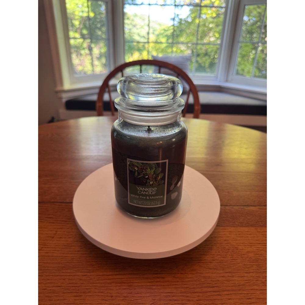 Yankee Candle White Pine & Mistletoe Large Jar Candle 22 oz Green Holiday Scent